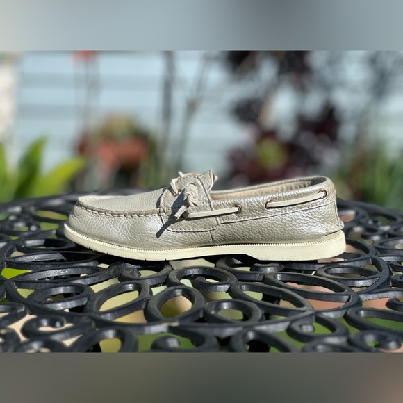 Sperry — Silver Boat Shoes - Picture 6 of 7